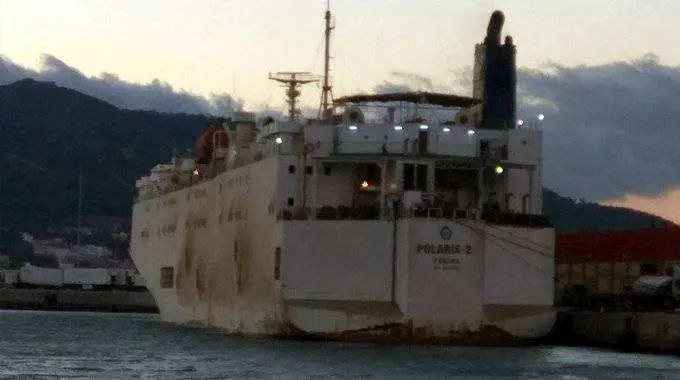 El "Polaris 2", atracado en el puerto de Ceuta (C.A.)