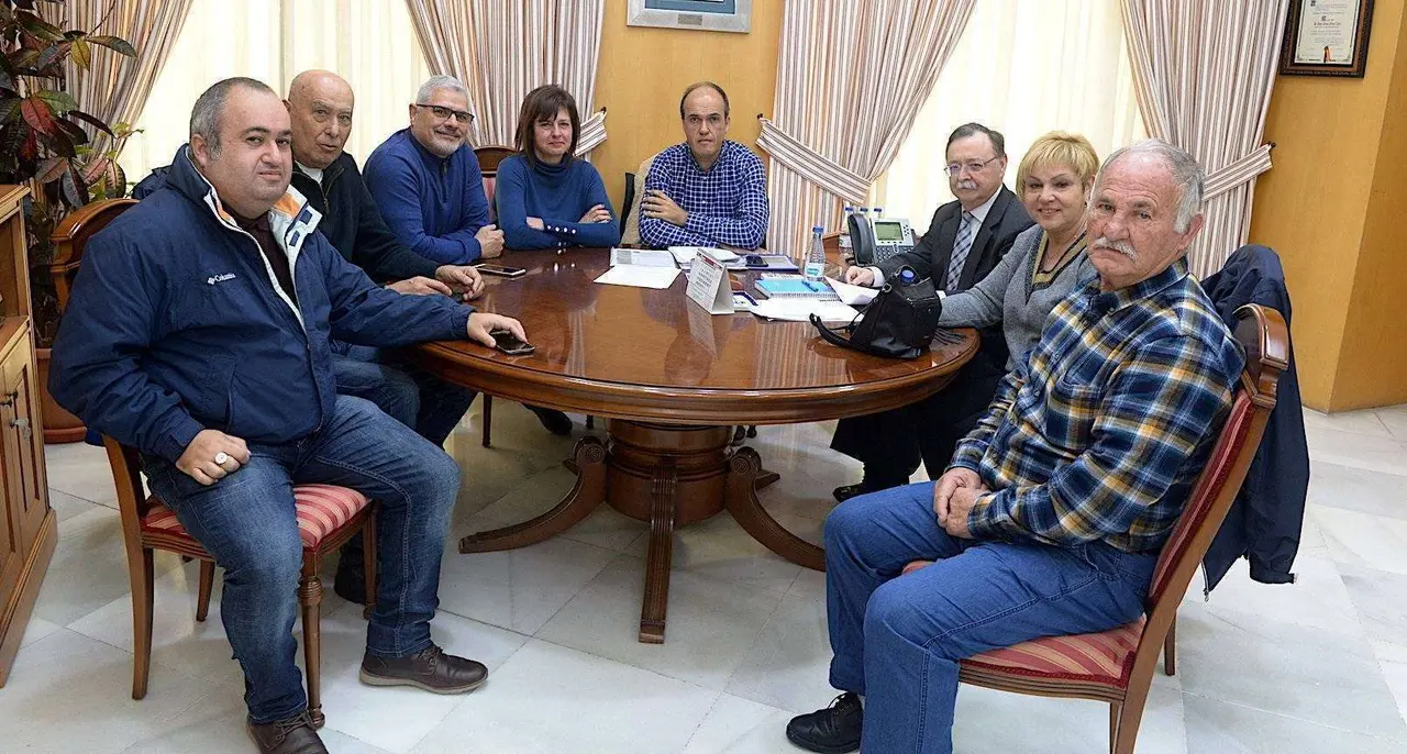 Foto Presidencia - Feligreses Capilla Carmen Almadraba