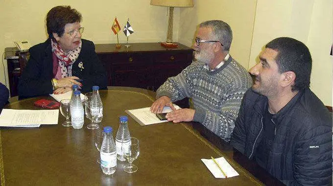 Un momento de la reuni&oacute;n celebrada en la Delegaci&oacute;n del Gobierno (CEDIDA) MATEOS ASOCIACI&Oacute;N DE PARADOS