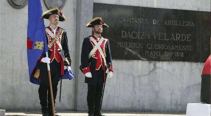 Acto militar en el acuartelamiento "Teniente Fuentes Pila" (C.A./ARCHIVO)