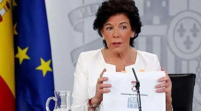 La portavoz del Gobierno, Isabel Cela&aacute; (E.D.)