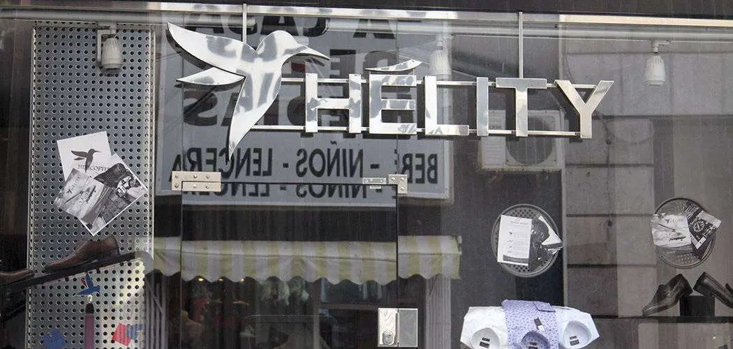 Oficina de H&eacute;lity en el centro de la ciudad (C.A.)