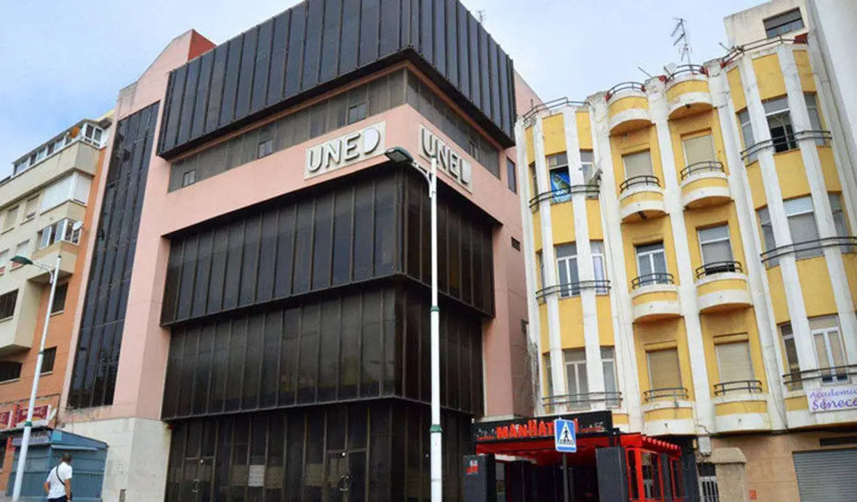 edificio-antigua-Uned-1366x800