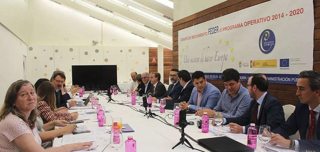 Un momento de la reuni&oacute;n de la Comisi&oacute;n de Seguimiento del programa de los fondos Feder (C.A.)
