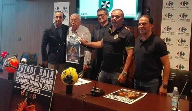 CARTEL POLILLAS.