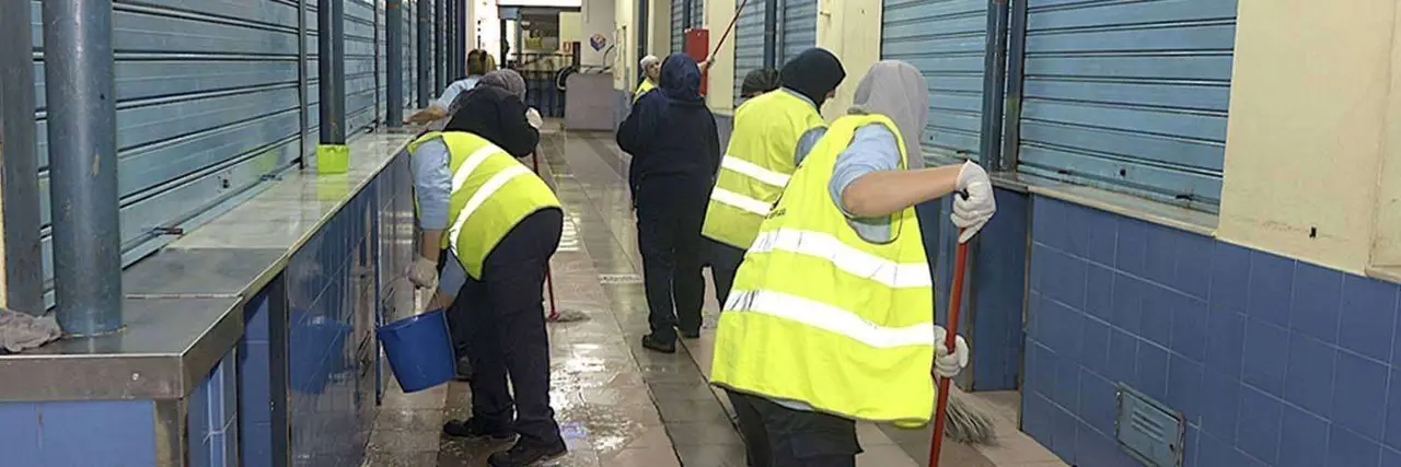 Trabajadoras del Plan de Empleo, en el Mercado Central (CEDIDA/ARCHIVO)