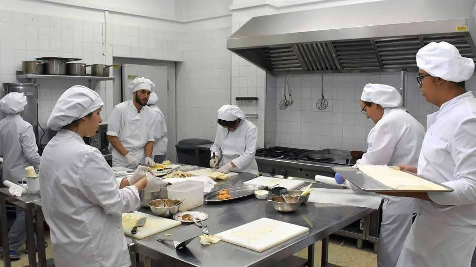 Estudiantes de FP del Instituto Almina (CEDIDA)