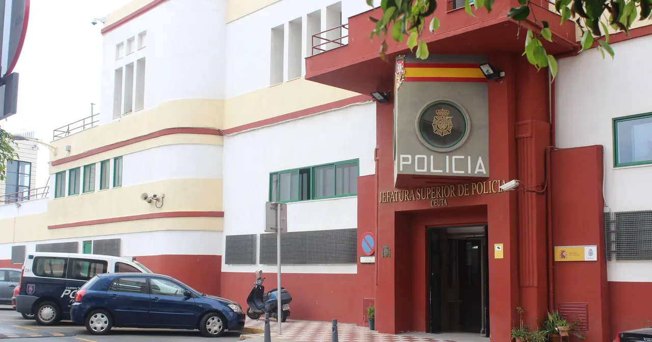 Jefatura Superior de Polic&iacute;a Comisar&iacute;a