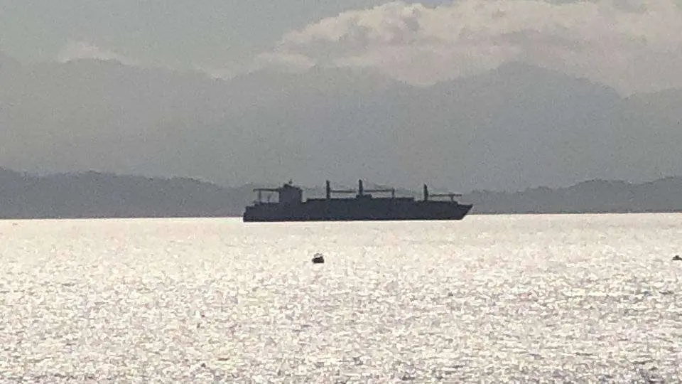 El "ETM", en la Bah&iacute;a Sur (C.A.)