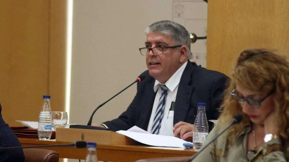 El diputado socialista Jos&eacute; Mar&iacute;a Mas durante su intervenci&oacute;n en el pleno (C.A.)