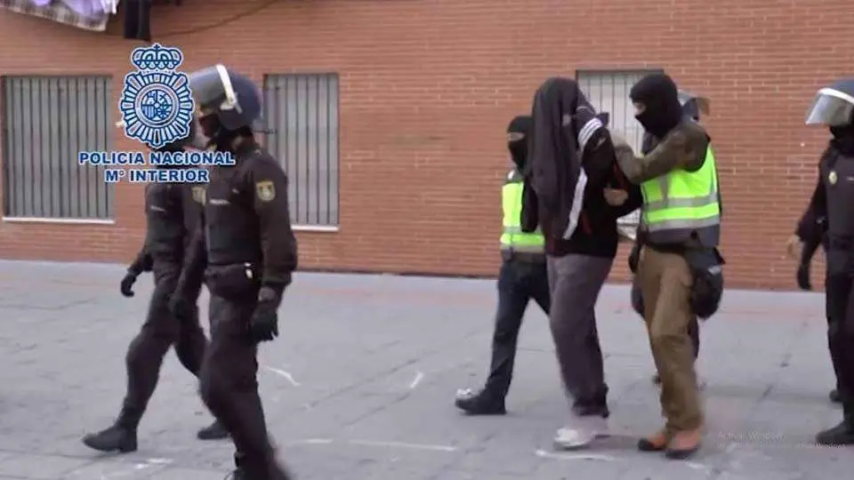 Un momento de la detenci&oacute;n practicada en noviembre de 2017 (MINISTERIO DEL INTERIOR)