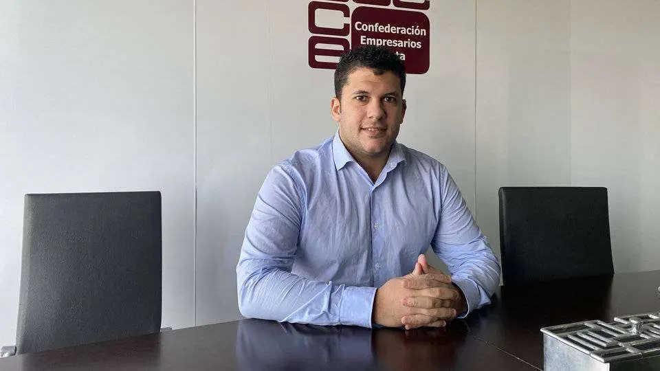 Antonio Ram&iacute;rez, secretario general de la Confederaci&oacute;n de Empresarios de Ceuta (C.A.)