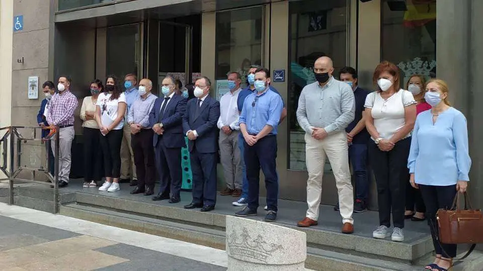 minuto de silencio coronavirus