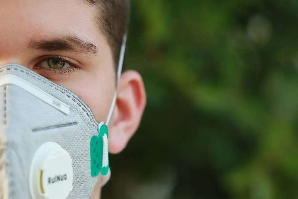 C&oacute;mo usar la mascarilla cuando vayas a hacer deporte. FPP2