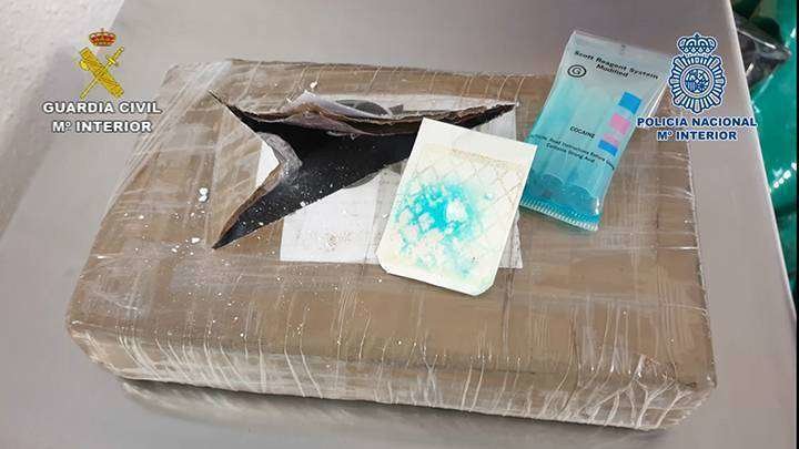 Paquete con cocaína incautado en el puerto de Valencia (MINISTERIO DEL INTERIOR)