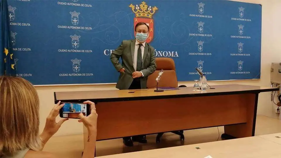 El presidente Vivas, antes del inicio de la rueda de prensa (C.A.)
