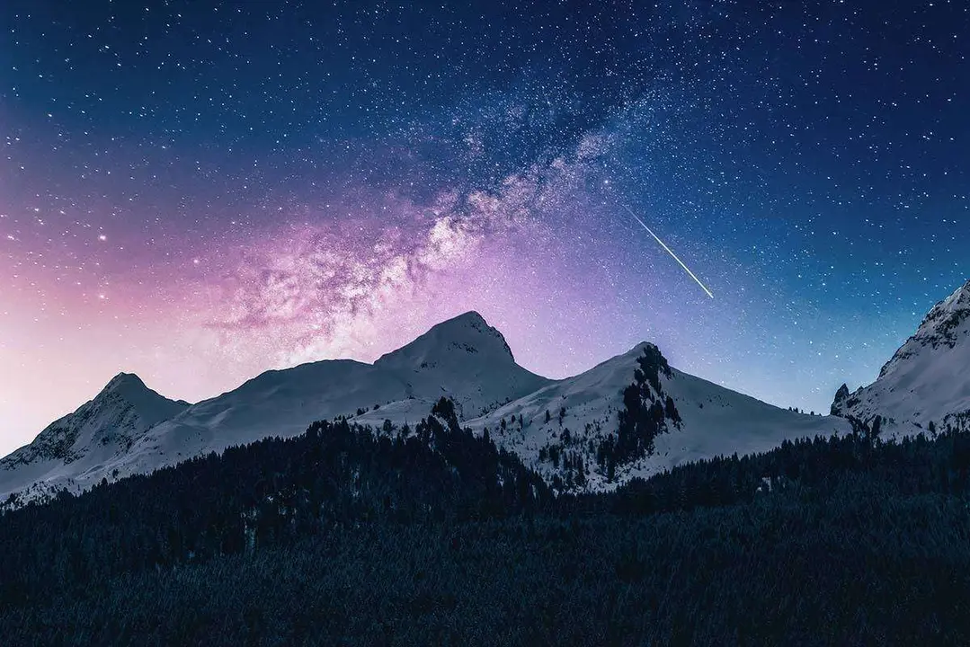  &iexcl;Dispara al cielo! Fotos perfectas con c&aacute;mara bajo la lluvia de estrellas. Foto Unsplash. 