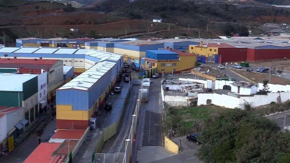 Vista de los pol&iacute;gonos de El Tarajal (C.A./ARCHIVO)