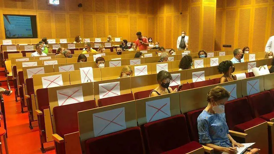Reuni&oacute;n de los coordinadores de los centros celebrada hoy en el Hospital Universitario (CEDIDA)