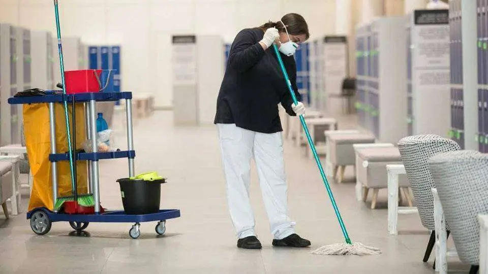 TRABAJADORa EMPLEO paro