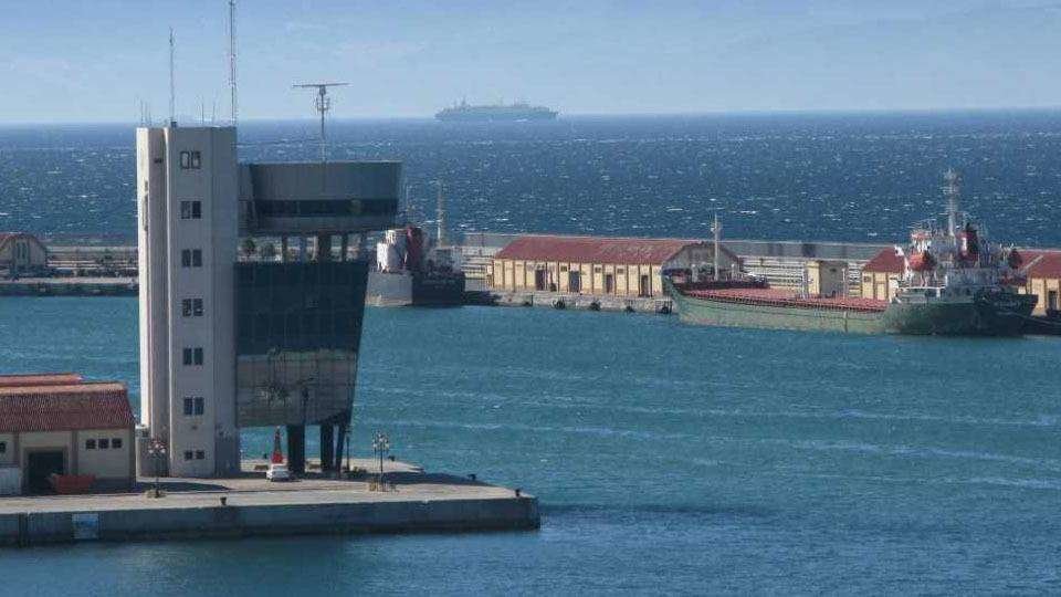 Torre de control del puerto de Ceuta (CEDIDA)