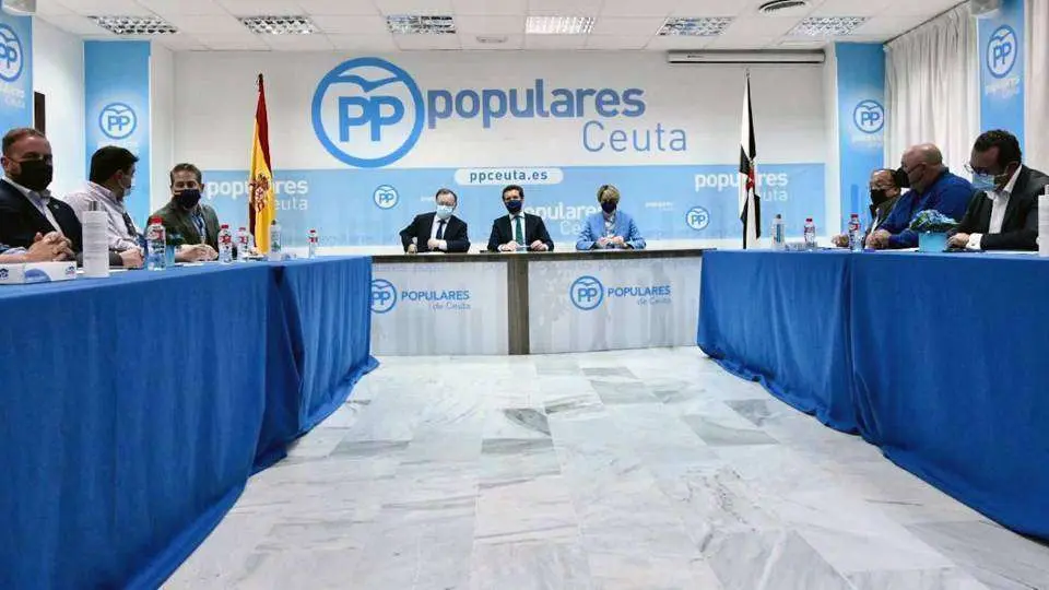 Un momento de la reuni&oacute;n celebrada este jueves en la sede del PP (C.A.) CASADO EMPRESARIOS