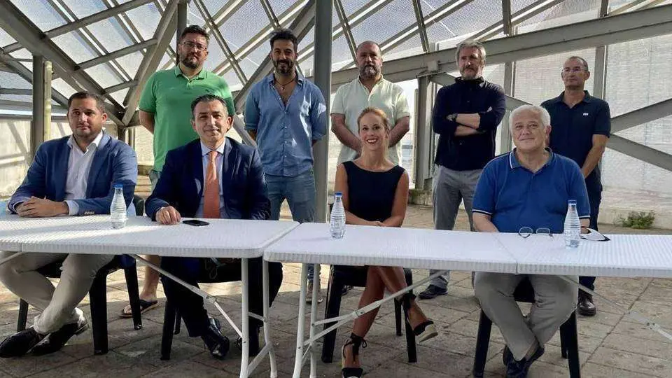 Miembros de la comisi&oacute;n de seguimiento de la rehabilitaci&oacute;n del patrimonio (CEDIDA)