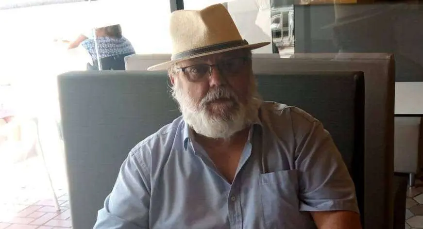 Luis Alvari&ntilde;as