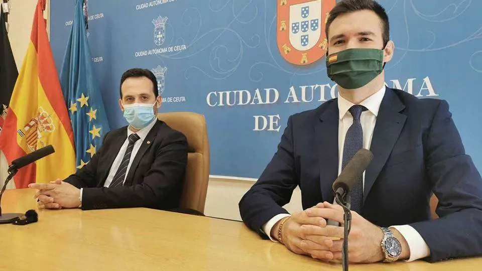 Los diputados de Vox Juan Sergio Redondo (izqda) y Carlos Verdejo (CEDIDA)