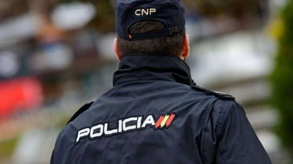polic&iacute;a nacional