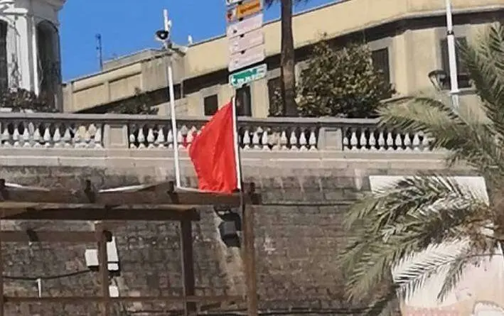 bandera roja