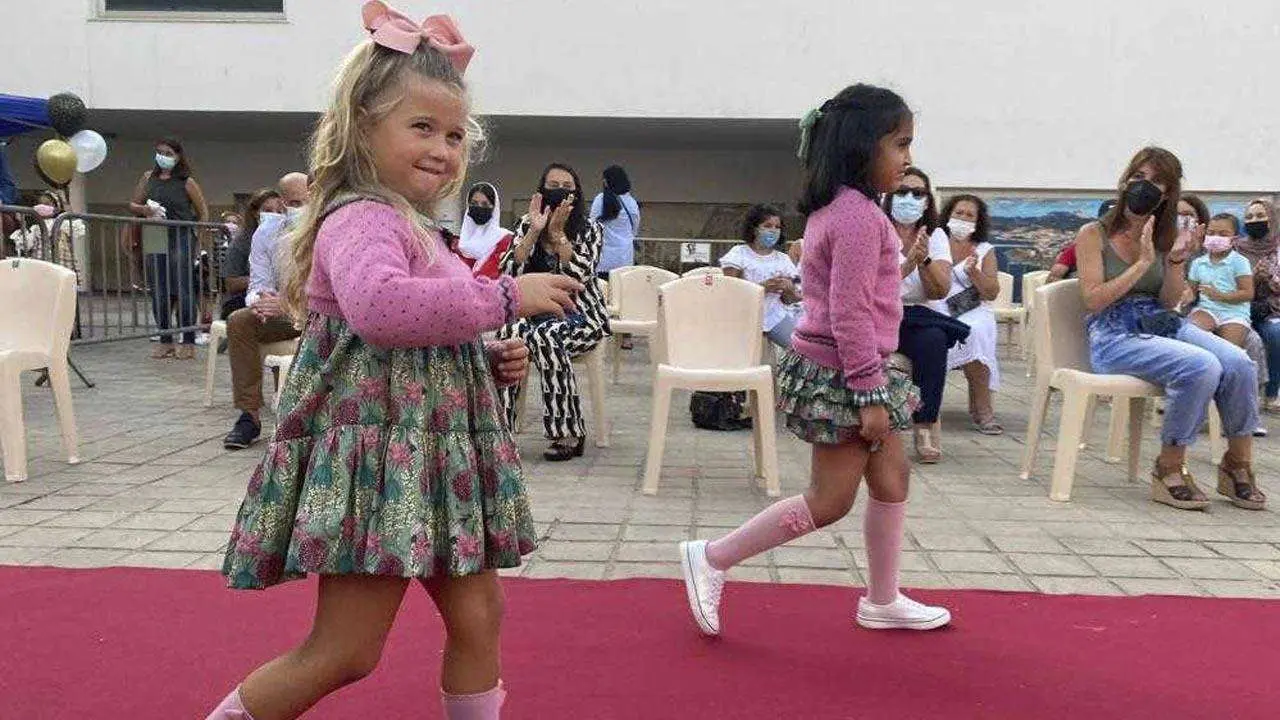 Un momento del desfile (C.A.)