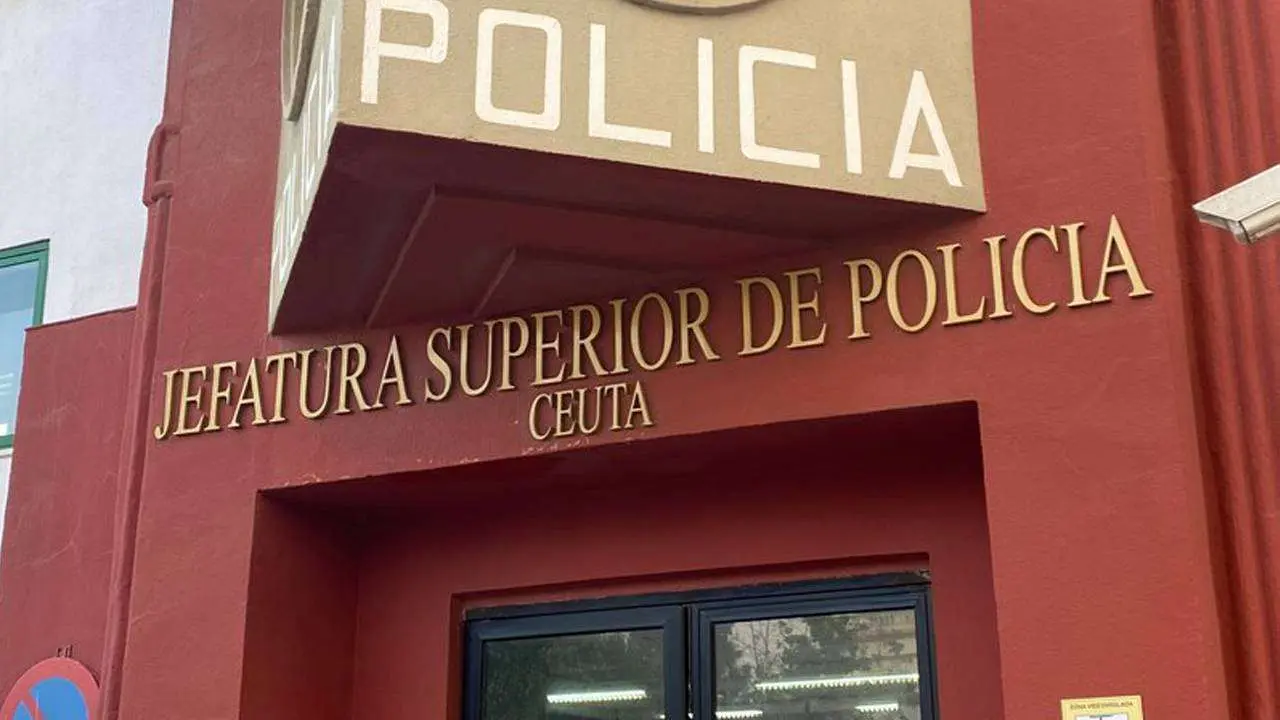 polic&iacute;a comisar&iacute;a