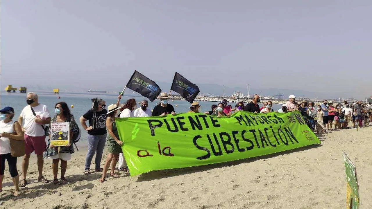 Protesta contra la instalaci&oacute;n de la subestaci&oacute;n en Puente Mayorga