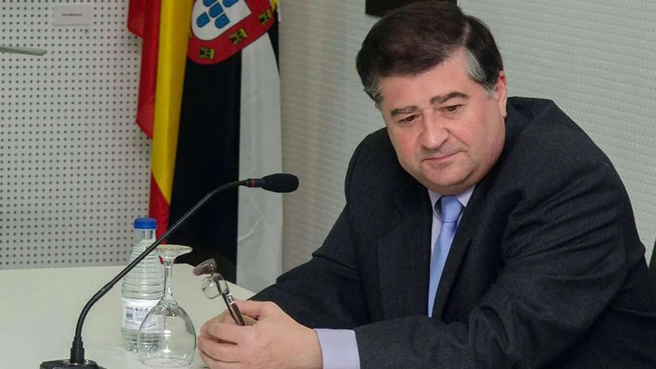 G&oacute;mez Barcel&oacute;