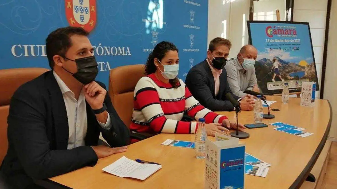 Acto de presentaci&oacute;n de la prueba ante la prensa, celebrado hoy en el Palacio de la Asamblea (C.A.)
