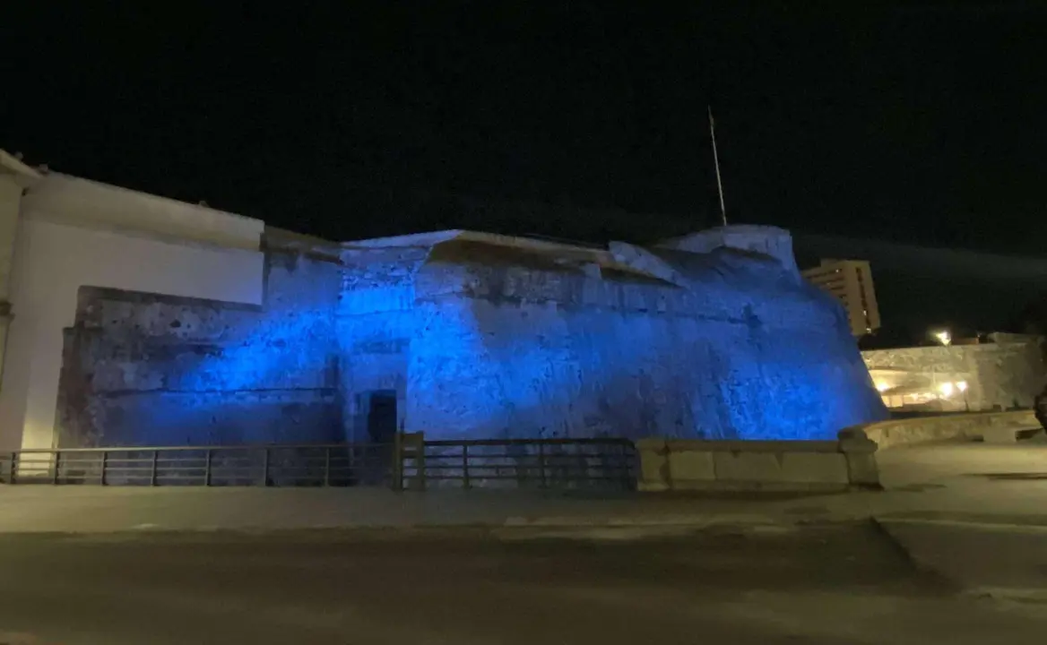 Murallas azules por D&iacute;a Diabetes (C.A.)