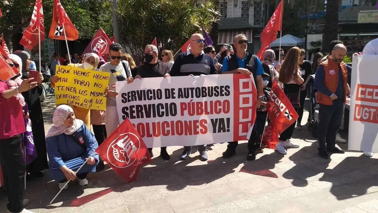 1&ordm; de Mayo plaza de Los Reyes