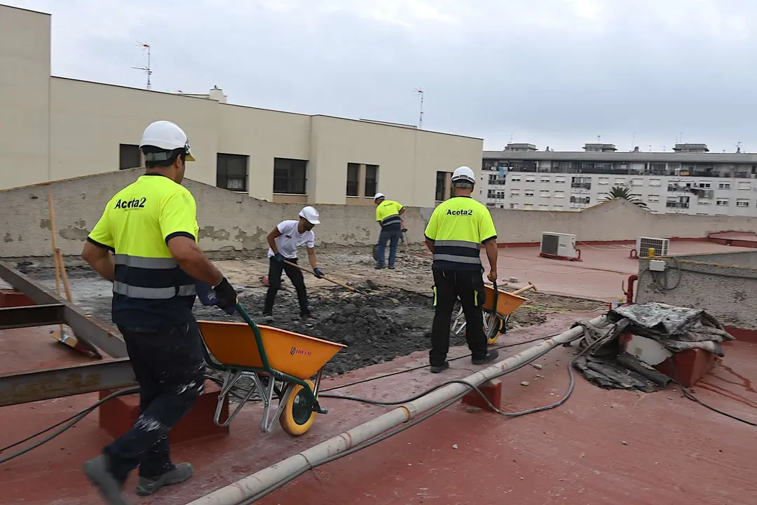obras_polic&iacute;a