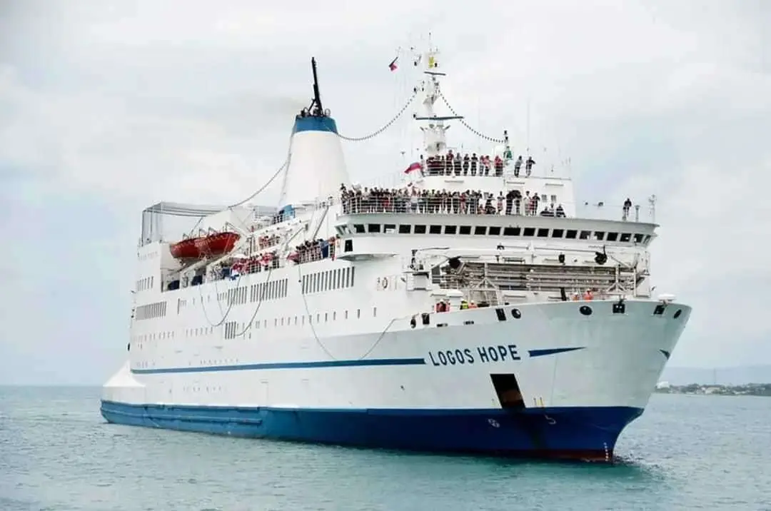 Logos Hope barco