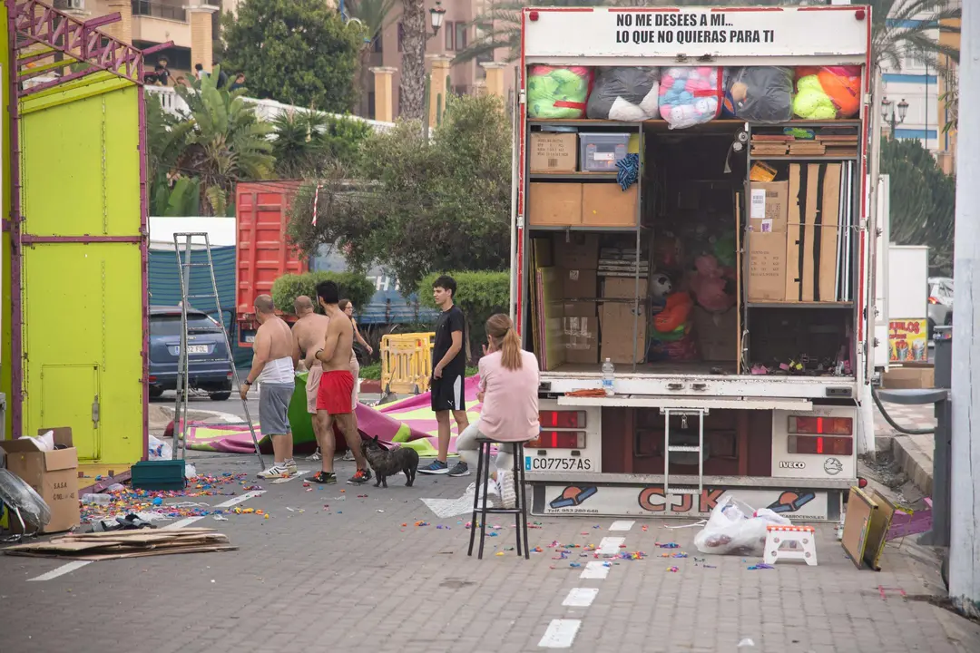 El &uacute;ltimo amanecer en la Feria-30