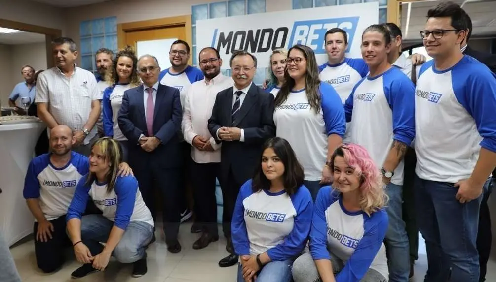 Vivas-Mondobets-Operador-Inauguracion-5