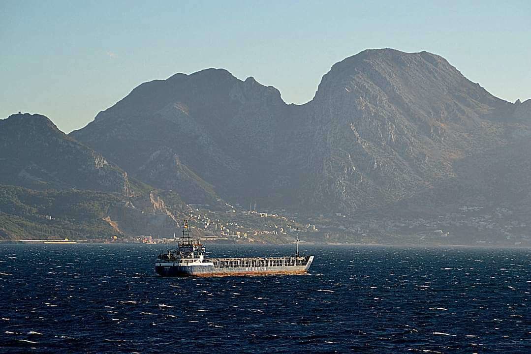 Mujer Muerta, Estrecho de Gibraltar
