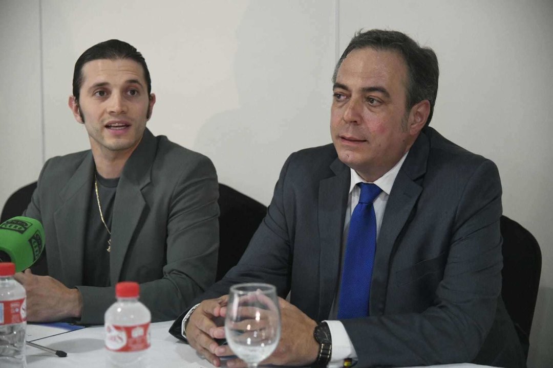 Sebastián Ritter y Esteban Díaz, durante la rueda de prensa.