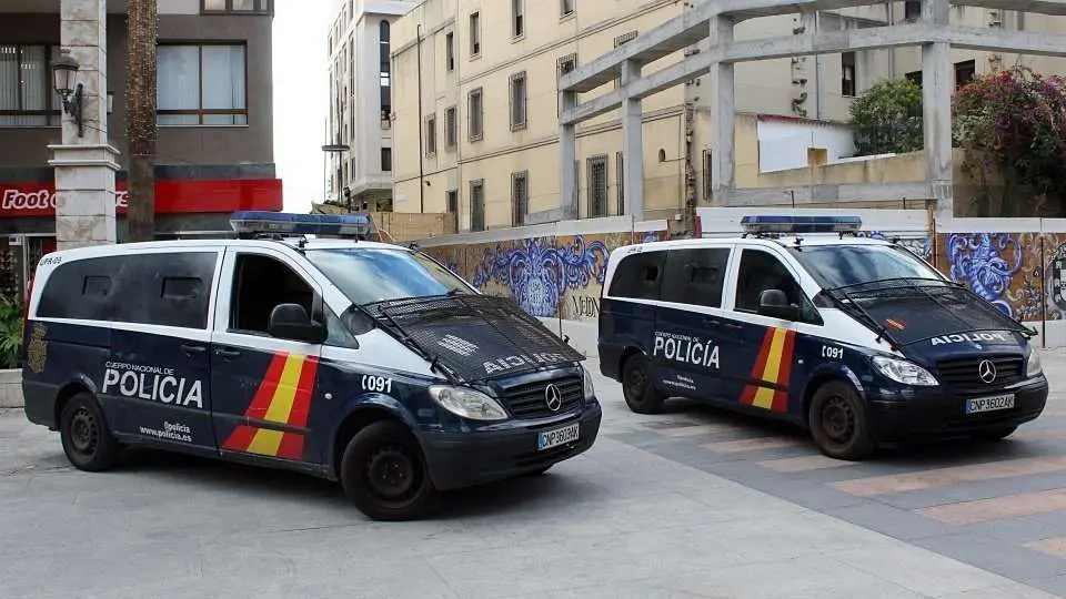 Polic&iacute;a Nacional Gran V&iacute;a