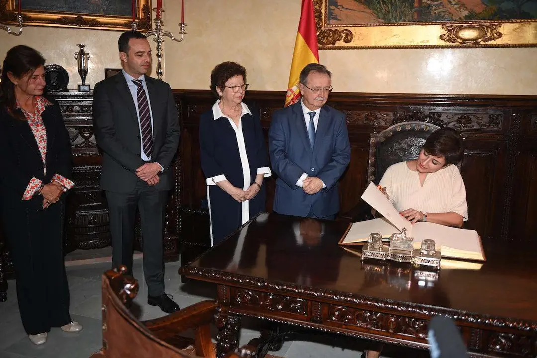 ministra de Pol&iacute;tica Territorial, y portavoz del Gobierno, Isabel Rodr&iacute;guez