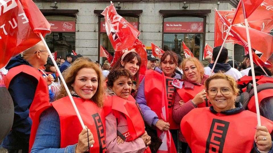Sindicalistas ceutíes de CCOO, durante la marcha celebrada en Madrid (CEDIDA)