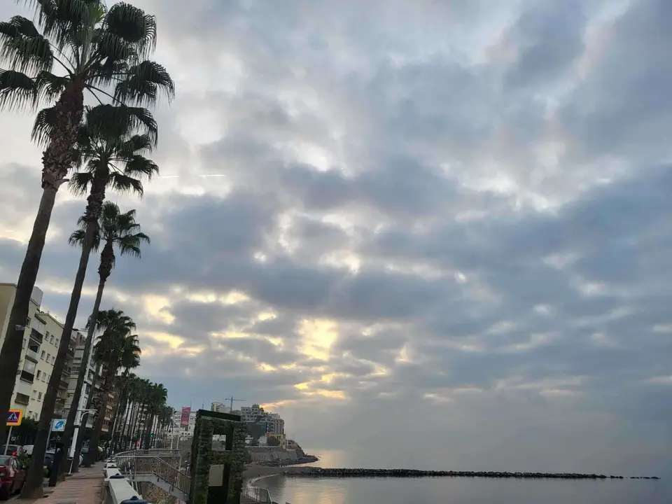 Playa de la Ribera, nubes