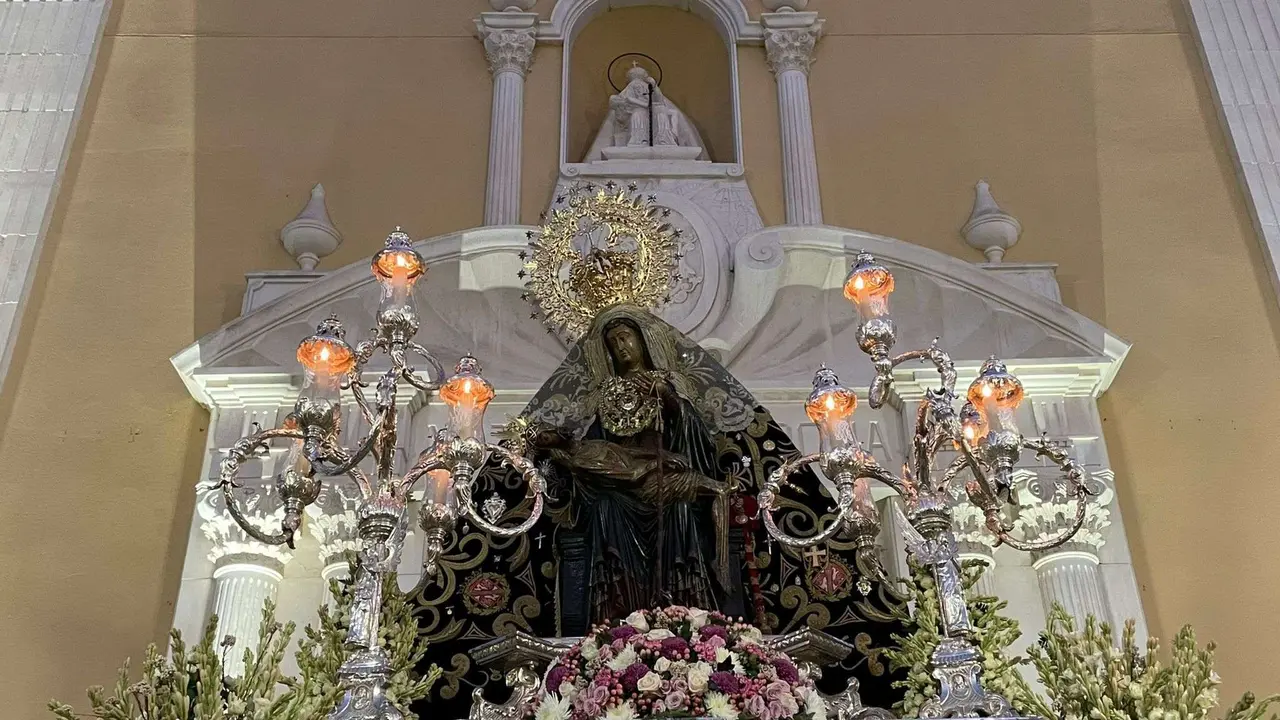 Salida procesional extraordinaria por el 75 aniversario de la coronaci&oacute;n de la Virgen de &Aacute;frica
