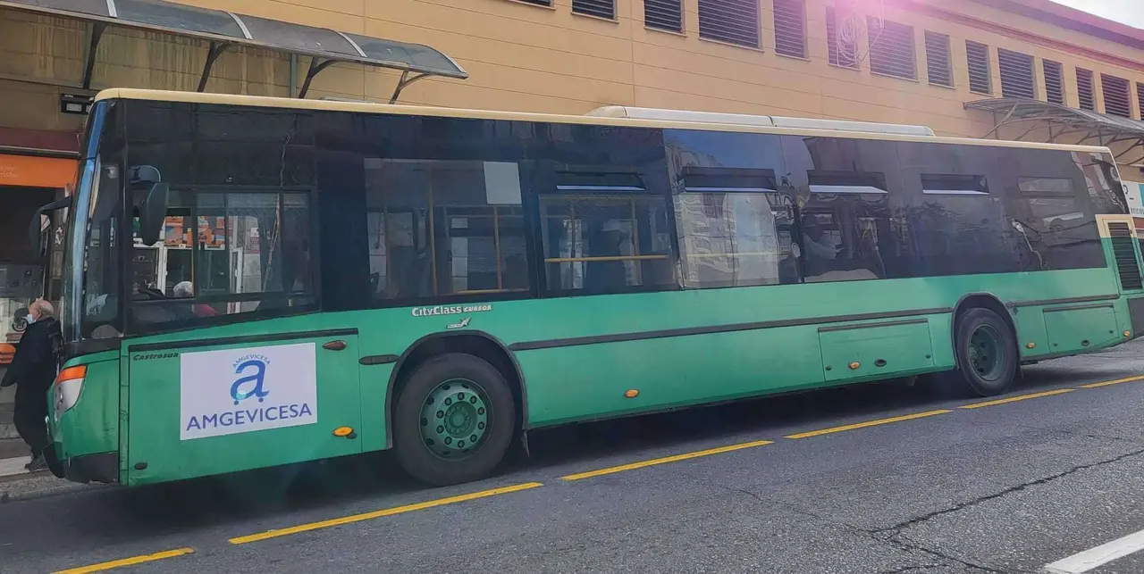 Autobuses, logo AMGEVICESA